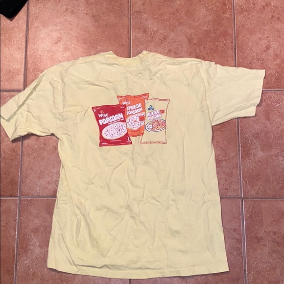 Vintage Tee - Picture 2 of 2